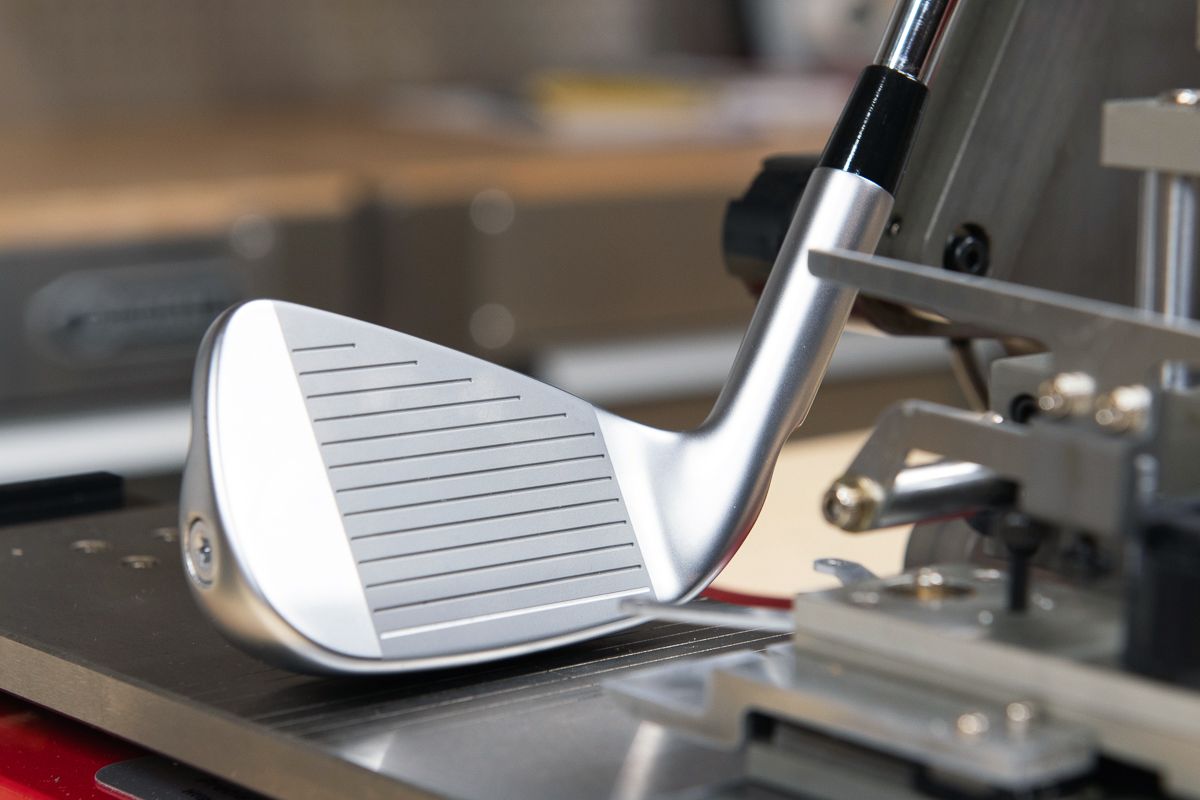 衝撃的な飛距離 ～ピン i500 アイアン～ - MyGolfSpy Japan