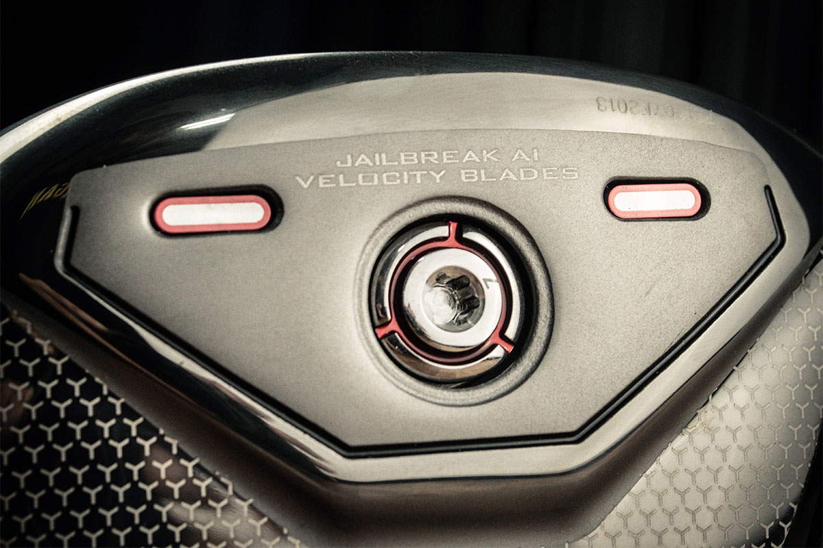 特定ターゲットにハマるキャロウェイ「APEX UW」とは？ - MyGolfSpy Japan