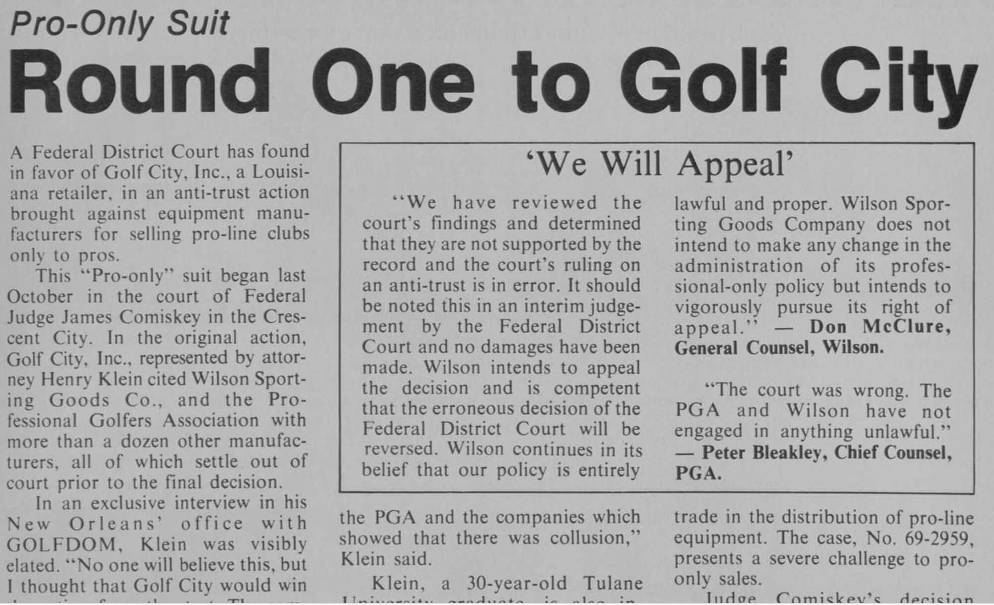 「Round One to Golf City」と見出しの付いた新聞記事。ゴルフシティがWilsonらに対して起こした「プロ専売」訴訟の第一審勝訴を伝えている。